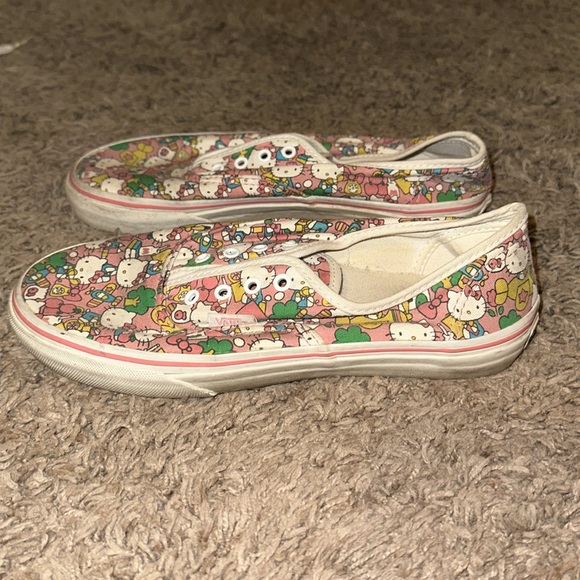 Hello kitty vans - Picture 8 of 10